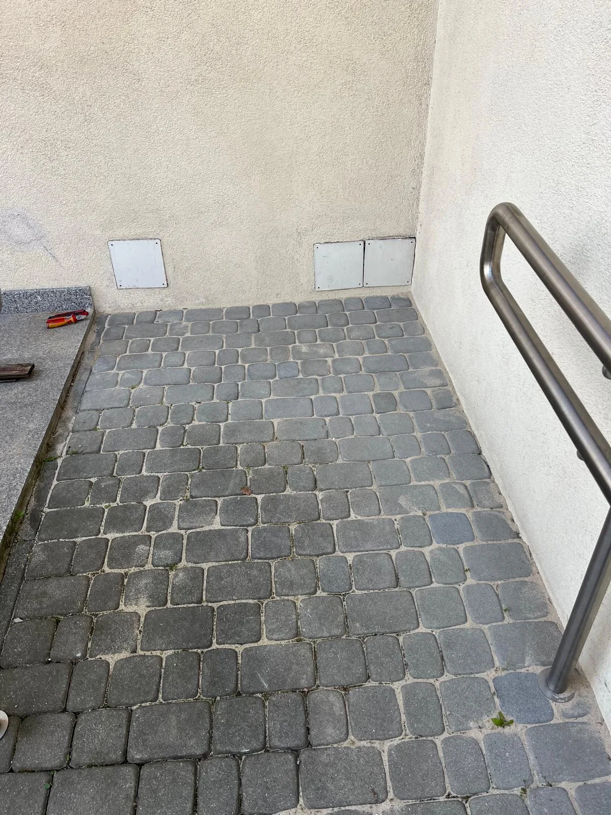 Przeglądy i awarie — realizacja firmy Elektryk Lewandowski