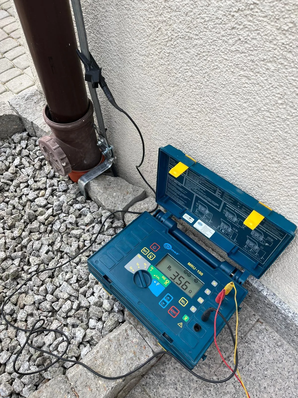 Przeglądy i awarie — realizacja firmy Elektryk Lewandowski